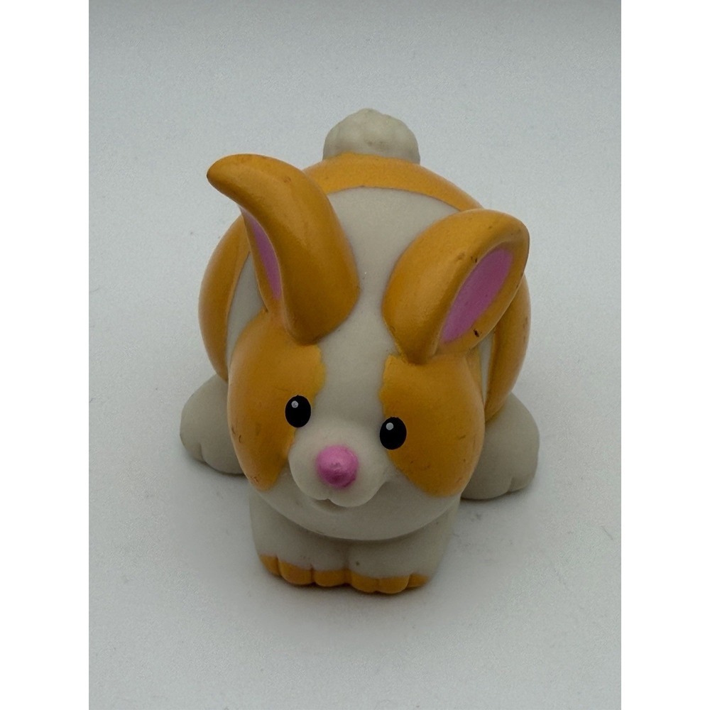 Fisher Price Little People Bunny Rabbit Figure White Orange 2001 Vtg Rare